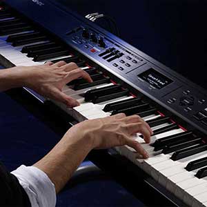 Electric keyboard classes and lessons
