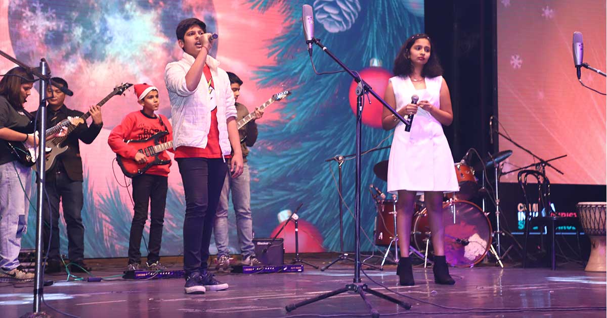 band performance singing solo vocal choir